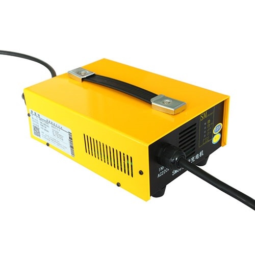2KW SMC5 series portable charger for lead acid or lithium battery