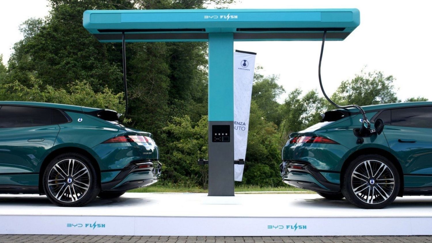 The BYD's flash charger.