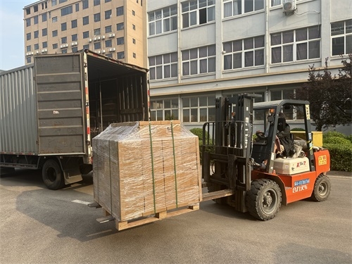 Choosing the Right Forklift Charger: Key Features for Optimal Performance